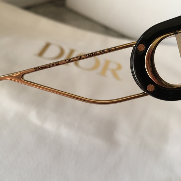 Dior 30 Montaigne Sunglass black/Gold - Picture 6 of 11